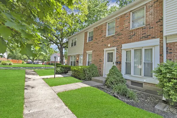 3162 Norwood CT, Streamwood, IL 60107