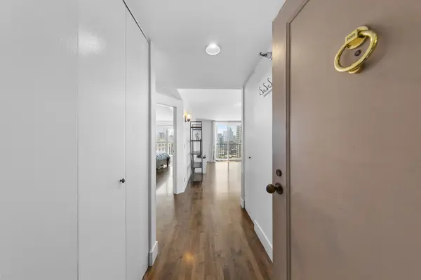 1212 N Lasalle ST #2009, Chicago, IL 60610