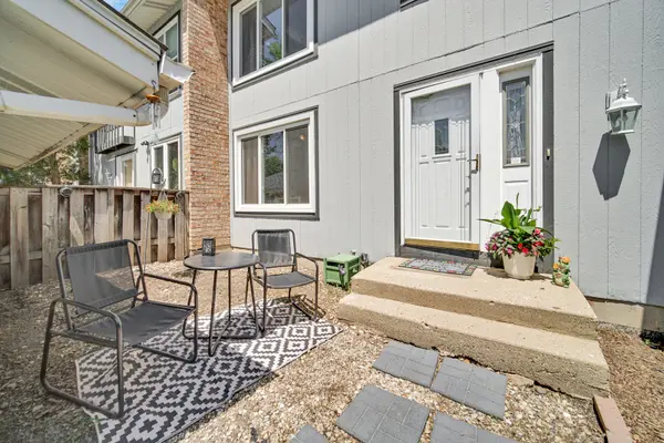 191 Acorn LN, Bloomingdale, IL 60108