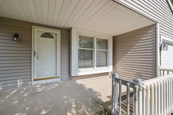 400 Bayview AVE, Naperville, IL 60565