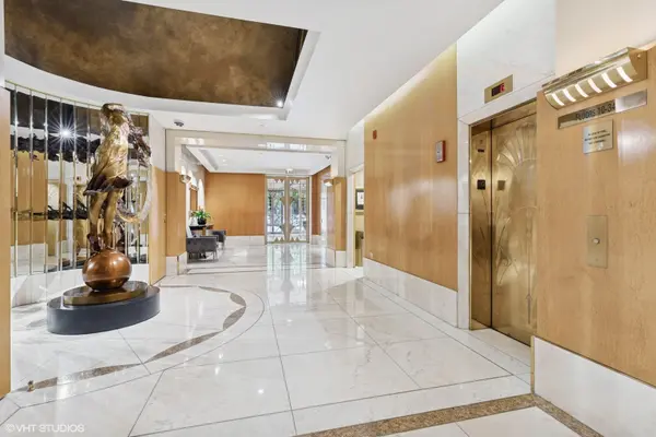111 E Chestnut ST #39C, Chicago, IL 60611