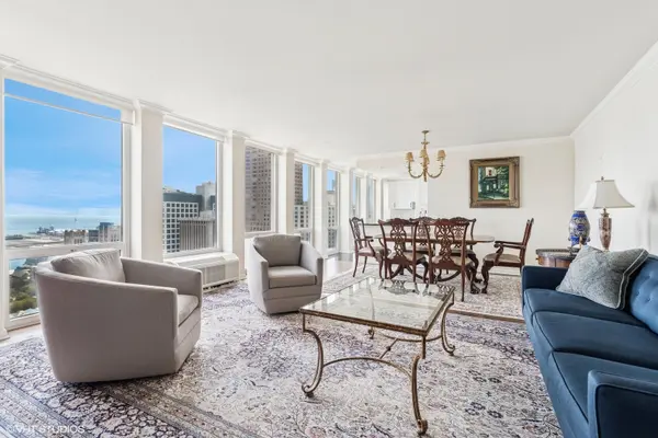 111 E Chestnut ST #39C, Chicago, IL 60611