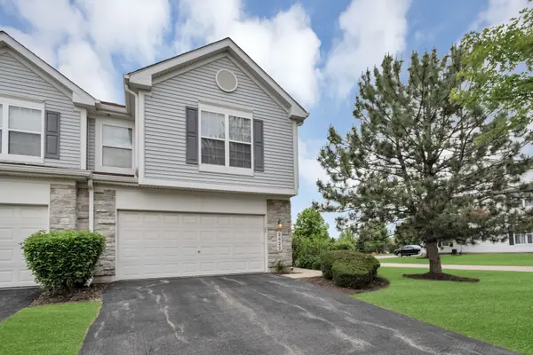 2422 Georgetown CIR, Aurora, IL 60503