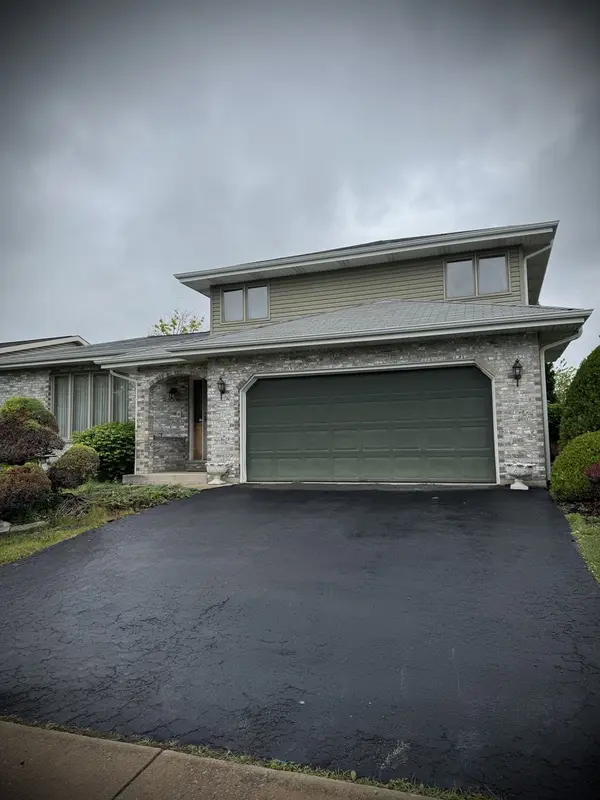 3006 Hawthorne LN, Hazel Crest, IL 60429