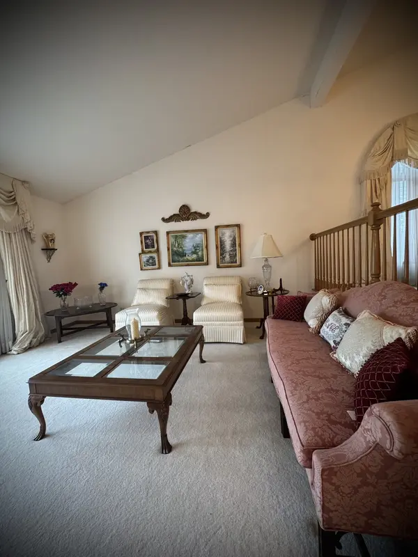 3006 Hawthorne LN, Hazel Crest, IL 60429