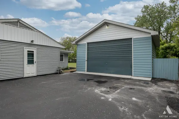 16568 Plainview DR, Markham, IL 60428