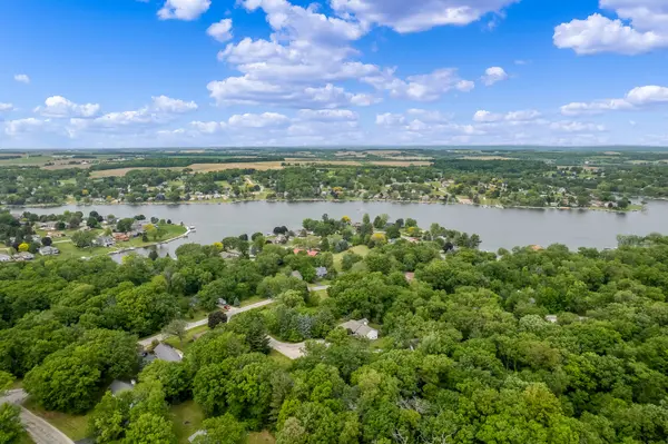 694 Lake Summerset RD, Davis, IL 61019