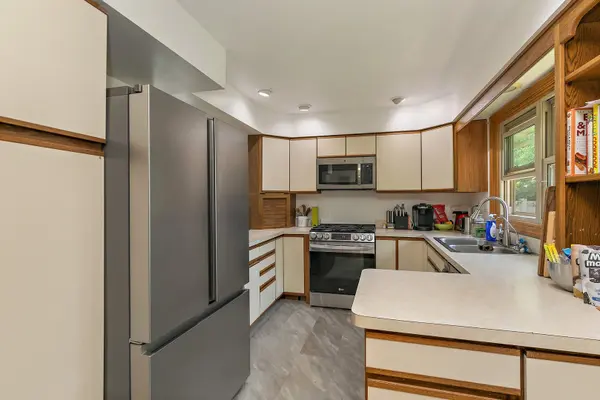 Address not disclosed, Elgin, IL 60123