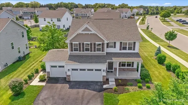2093 Squire CIR, Yorkville, IL 60560