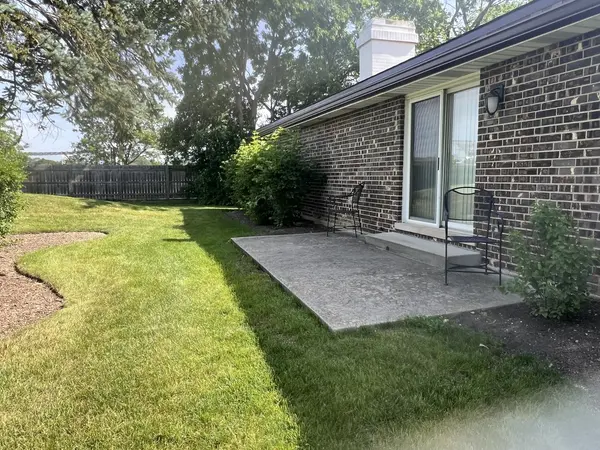 2372 Salceda DR #2372, Northbrook, IL 60062