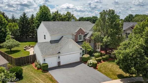 4 Marshall Ash CT, Bolingbrook, IL 60490