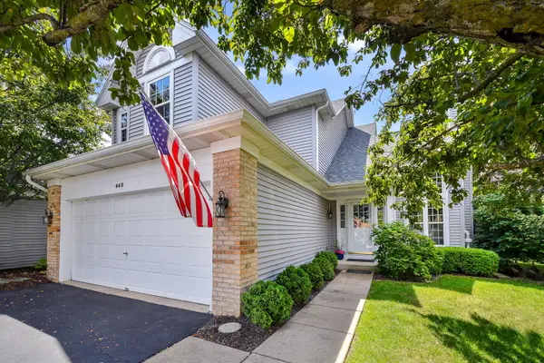 440 Prairieview DR, Oswego, IL 60543