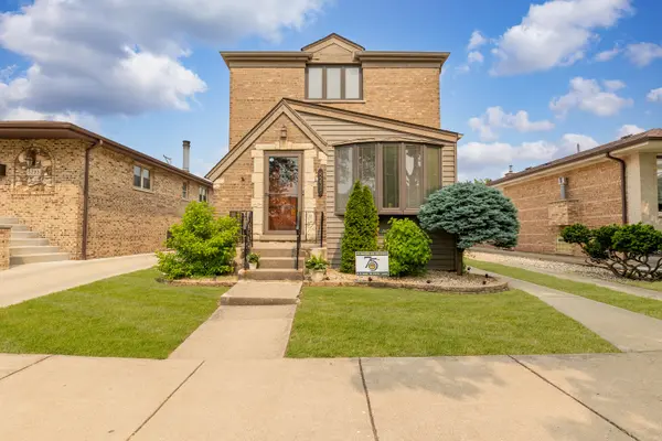 5237 S Sayre AVE, Chicago, IL 60638