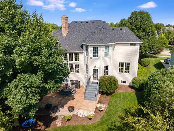 769 Brighton DR, Sugar Grove, IL 60554