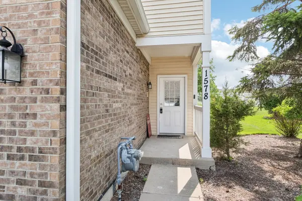 1578 Glacier CIR, Crystal Lake, IL 60014