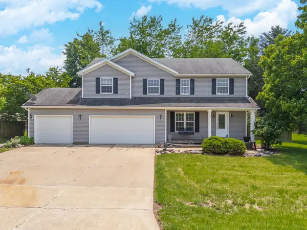 102 Merganser CT, Downs, IL 61736