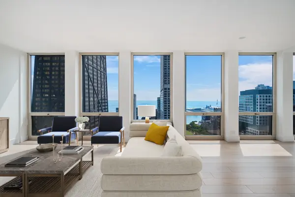 111 E Chestnut ST #40C, Chicago, IL 60611