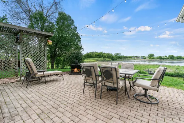 7 Farmington CT, Lake In The Hills, IL 60156