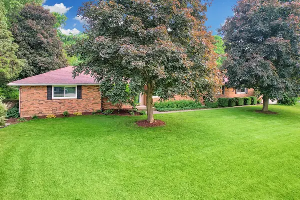 47W815 Timberview DR, Big Rock, IL 60511