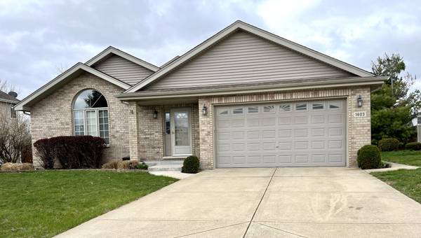 1603 Hunters Run DR, Bourbonnais, IL 60914