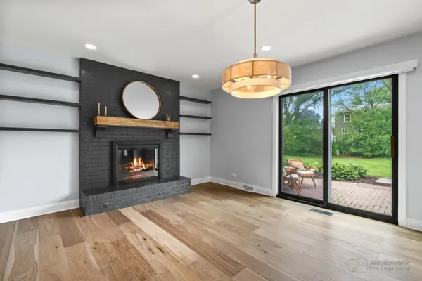 709 Antietam CT, Naperville, IL 60540