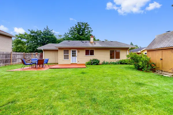 137 S Schmidt RD, Bolingbrook, IL 60440
