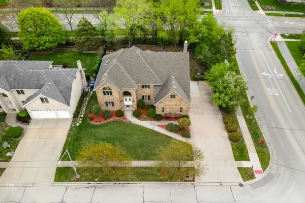 401 Jason LN, Schaumburg, IL 60173