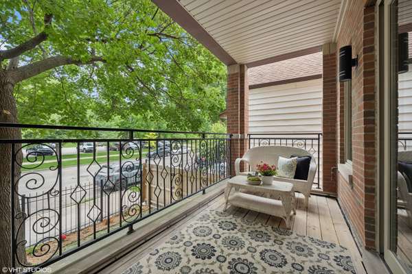 4110 N CALIFORNIA AVE #1, Chicago, IL 60618