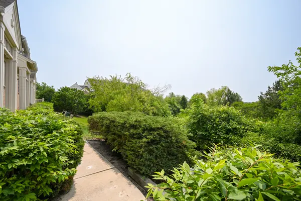 2208 W Concord LN, Addison, IL 60101