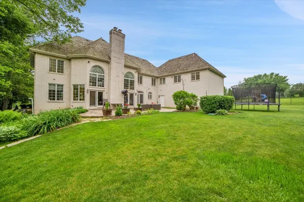 14695 Fox Hollow LN, Lemont, IL 60439