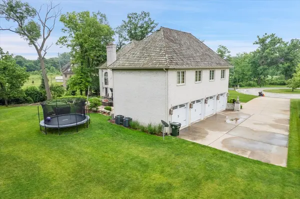 14695 Fox Hollow LN, Lemont, IL 60439