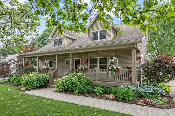 525 Palmer AVE, Aurora, IL 60506