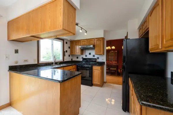 4085 N New Britton DR, Hoffman Estates, IL 60192