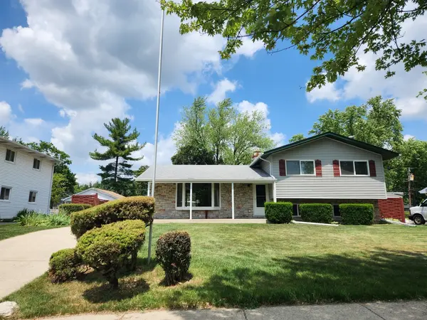 624 Maple AVE, Lisle, IL 60532