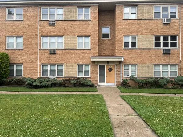 2422 W Berwyn AVE #309, Chicago, IL 60625