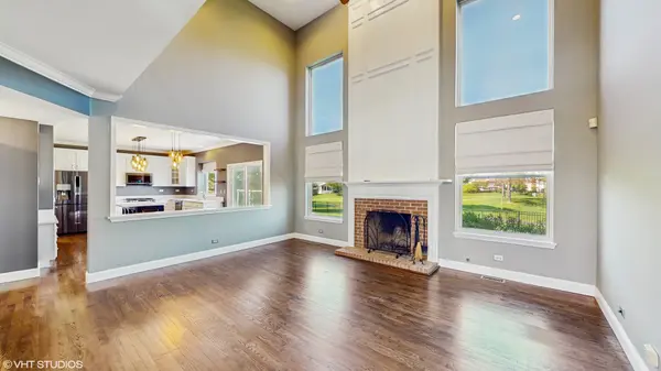 8 GEORGETOWN CT, Algonquin, IL 60102