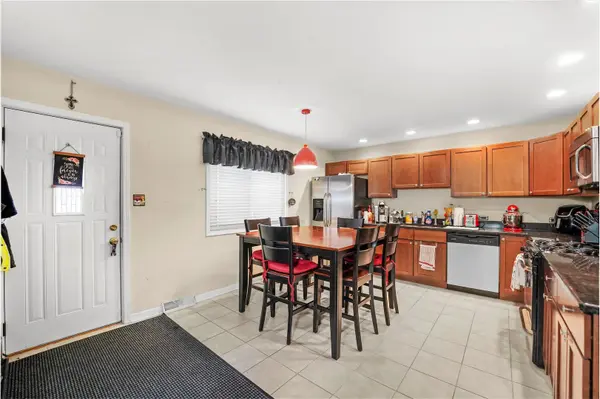 4301 BARRY LN, Oak Forest, IL 60452