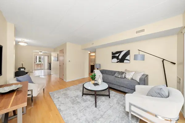 5407 N Milwaukee AVE #2B, Chicago, IL 60630