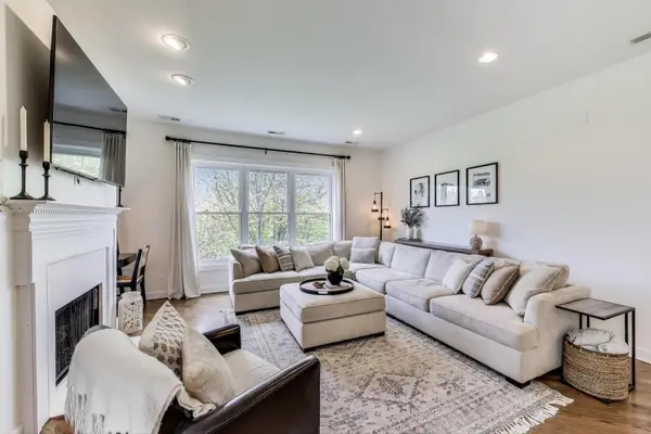 1533 N Cleveland AVE #4S, Chicago, IL 60610