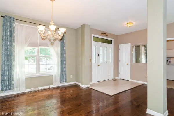 3452 Basswood LN, Dekalb, IL 60115
