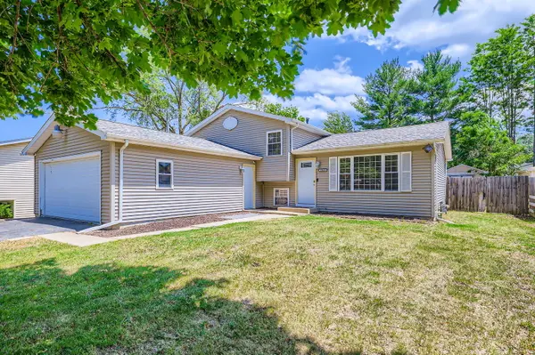 37423 N Fairview LN, Lake Villa, IL 60046