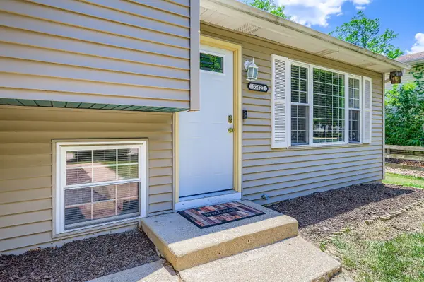 37423 N Fairview LN, Lake Villa, IL 60046