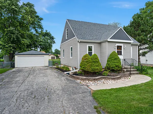 345 Elmhurst ST, Wood Dale, IL 60191