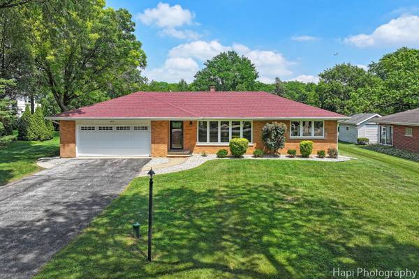 6N525 Baker DR, Itasca, IL 60143