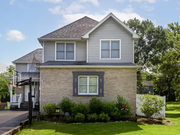 1213 Prairie AVE, Barrington, IL 60010