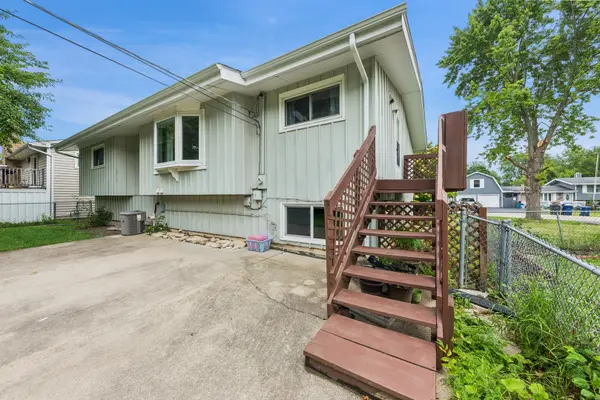 906 W North AVE, Lake Bluff, IL 60044