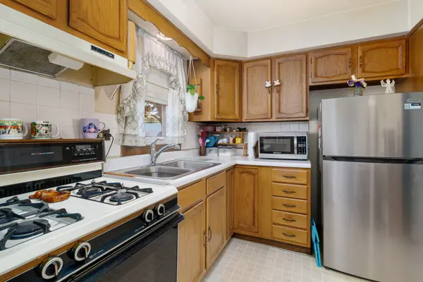 2551 Elm ST, River Grove, IL 60171