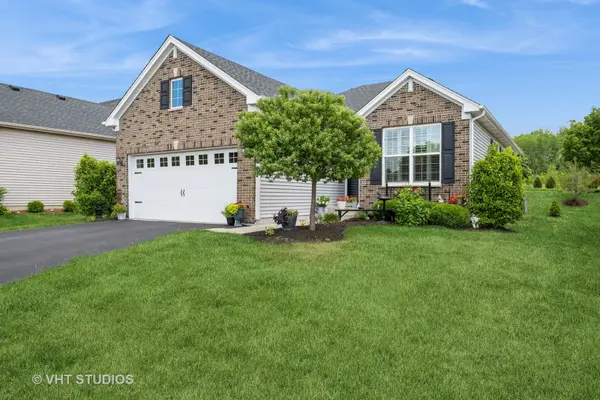321 Mahogany DR, Algonquin, IL 60102