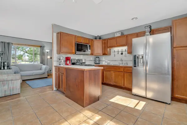 1017 Lilac LN, Joliet, IL 60435
