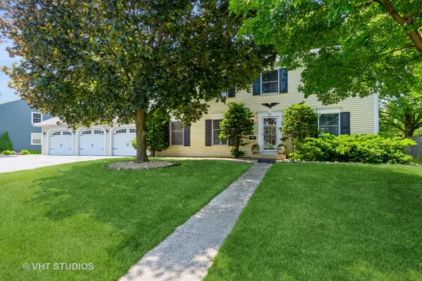65 Old Post RD, Montgomery, IL 60538